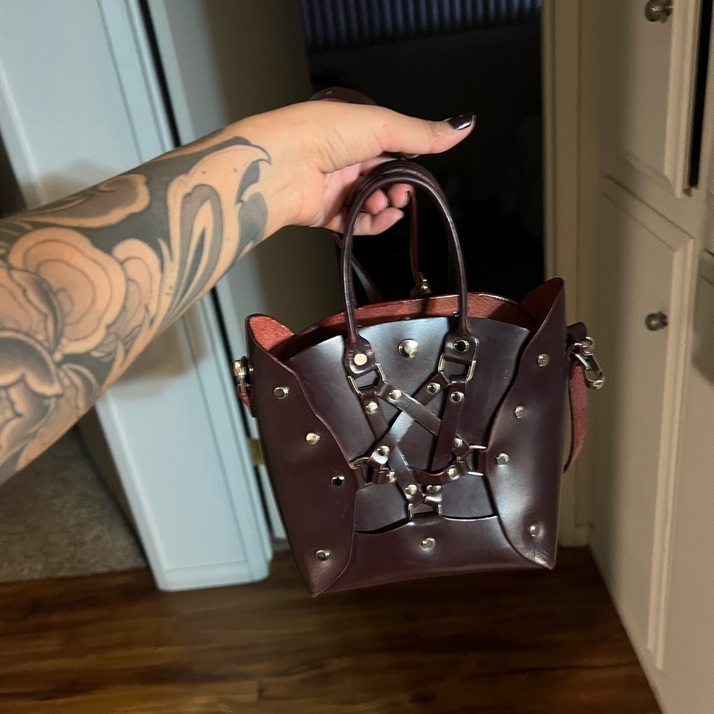 Zana Bayne mini pentagram bag-oxblood